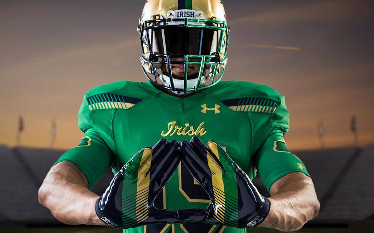 ct-notre-dame-football-green-shamrock-uniforms-20150813